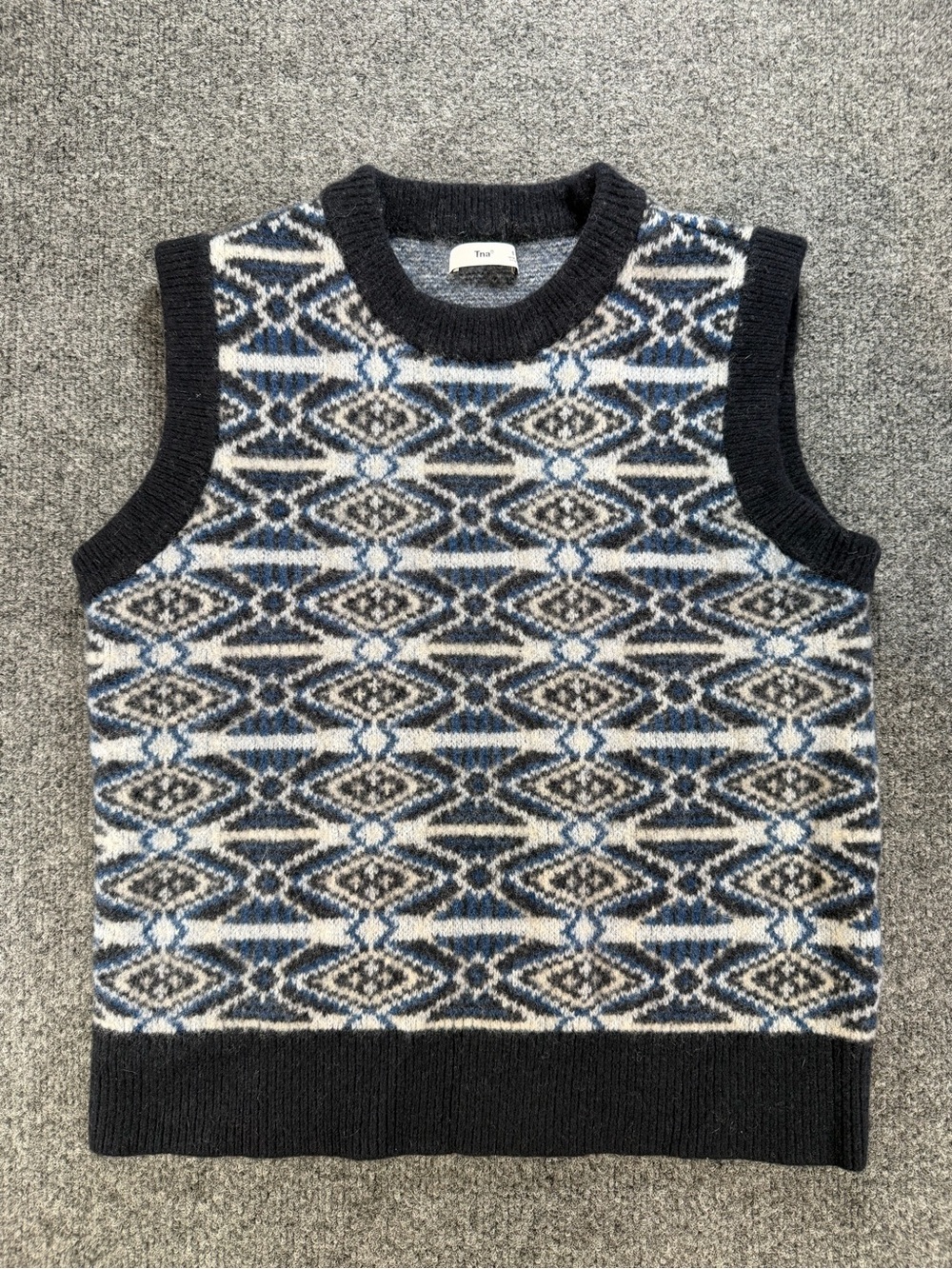 TNA Merino Wool Sleeveless Fair Isle Knit Sweater Vest in Blue and Black